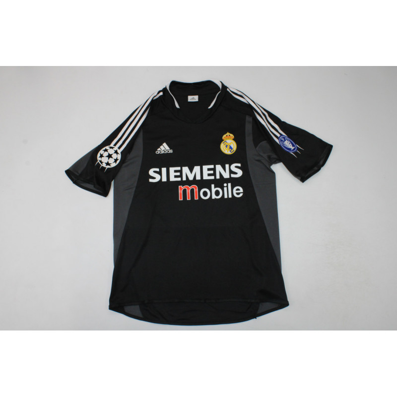 Real Madrid Retro Visitante 04-05 Real Madrid Retro Visitante 04-05
