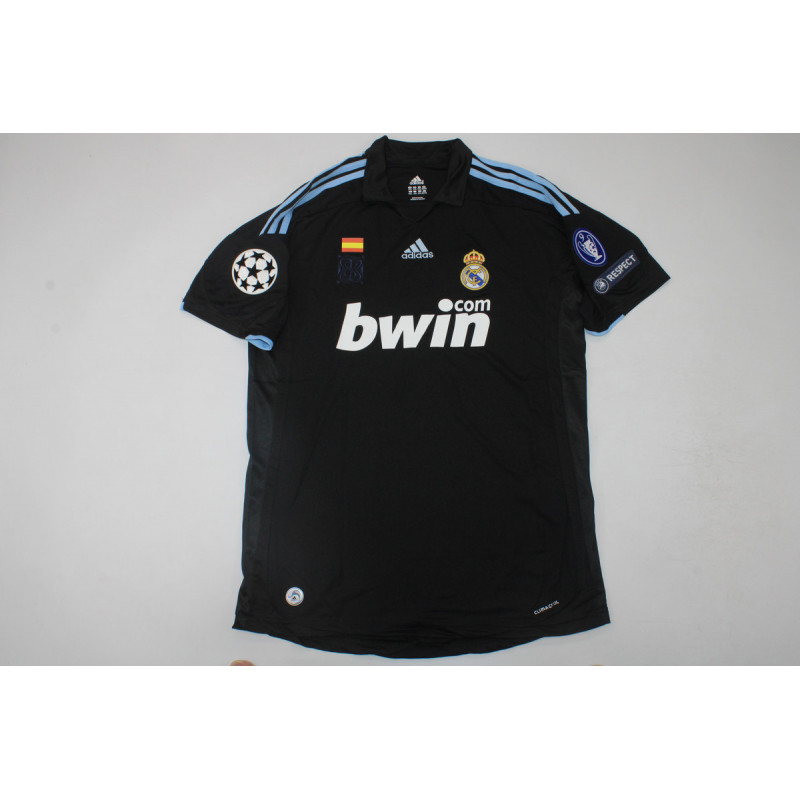 Real Madrid Retro Visitante 09-10 Real Madrid Retro Visitante 09-10