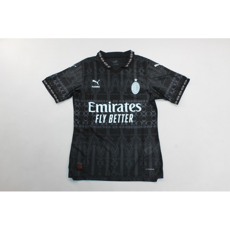 Milan x Pleasures Player Version Negro 23-24 Milan x Pleasures Player Version Negro 23-24