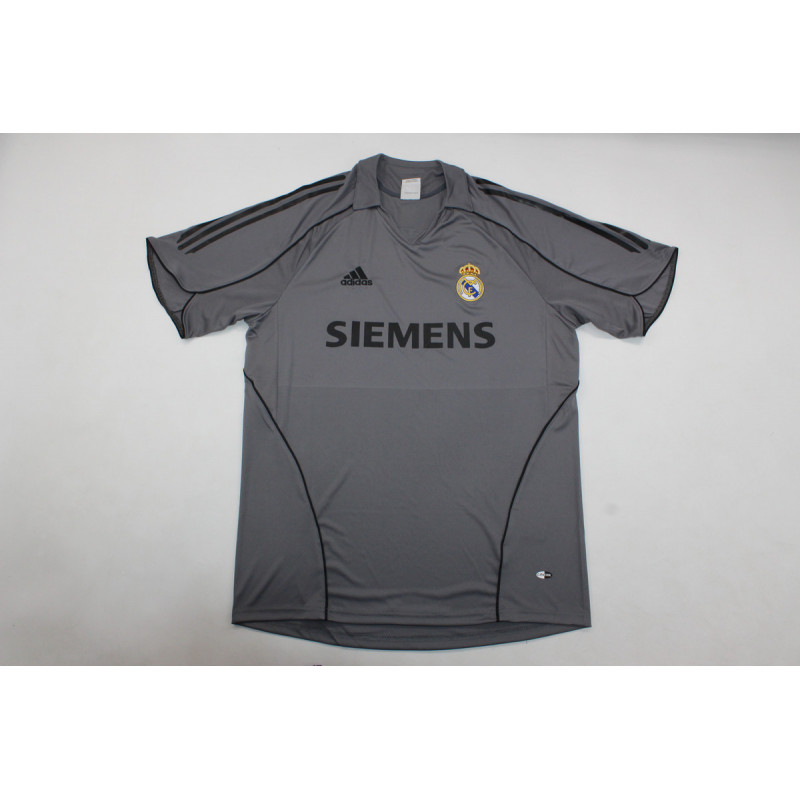 Real Madrid Retro Tercera 05-06 Real Madrid Retro Tercera 05-06