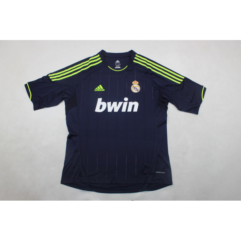 Real Madrid Retro Player Version Visitante 12-13 Real Madrid Retro Player Version Visitante 12-13