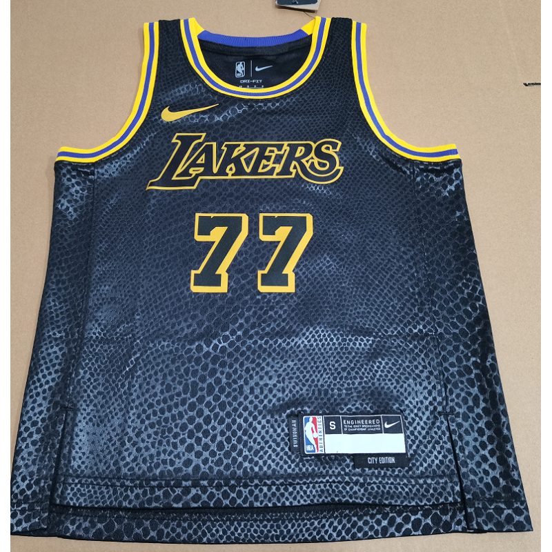 NBA Lakers DONCIC 77 NBA Lakers DONCIC 77