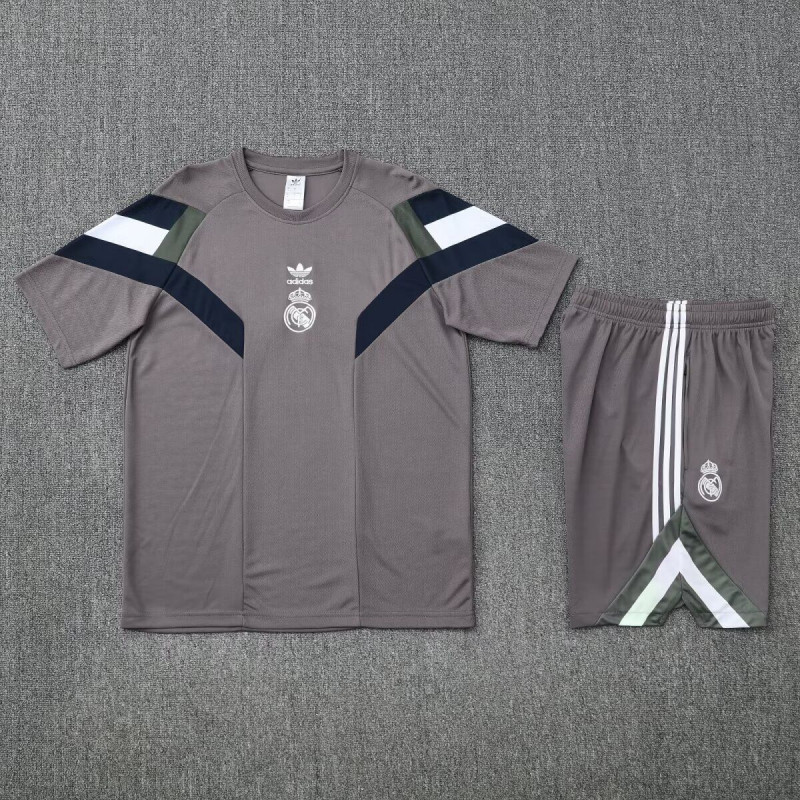 Kit Entrenamiento Real Madrid Gris 25-26 Kit Entrenamiento Real Madrid Gris 25-26