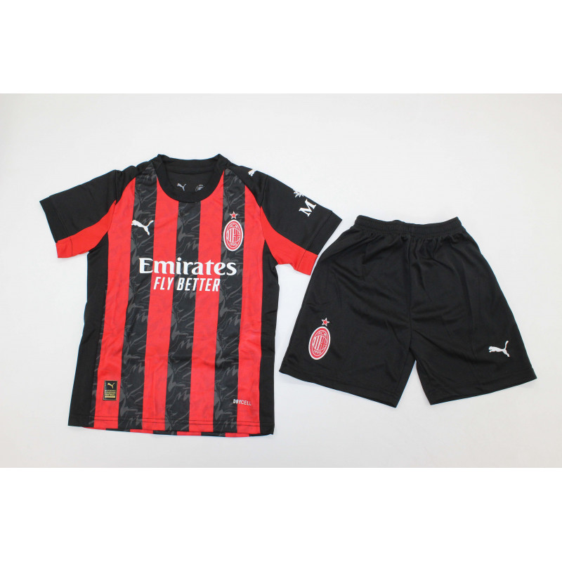 Milan KIT NIÑO Local 25-26 Milan KIT NIÑO Local 25-26