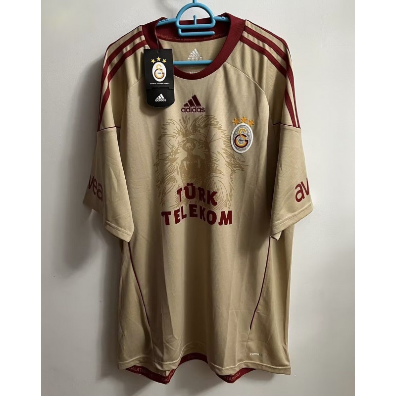 Galatasaray Retro Visitante 10-11 Galatasaray Retro Visitante 10-11