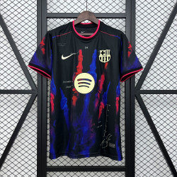 Barcelona Especial Concept 25-26