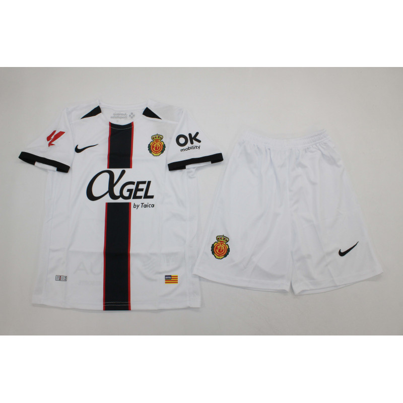 Mallorca KIT NIÑO Visitante 25-26 Mallorca KIT NIÑO Visitante 25-26