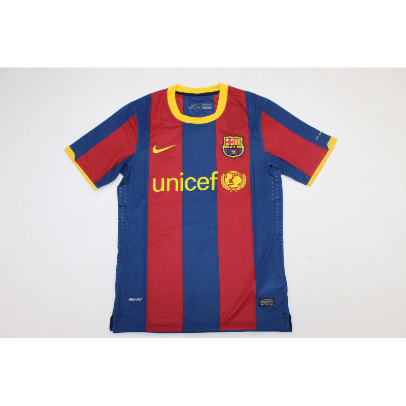 Barcelona Retro Player Version Local 10-11 Barcelona Retro Player Version Local 10-11