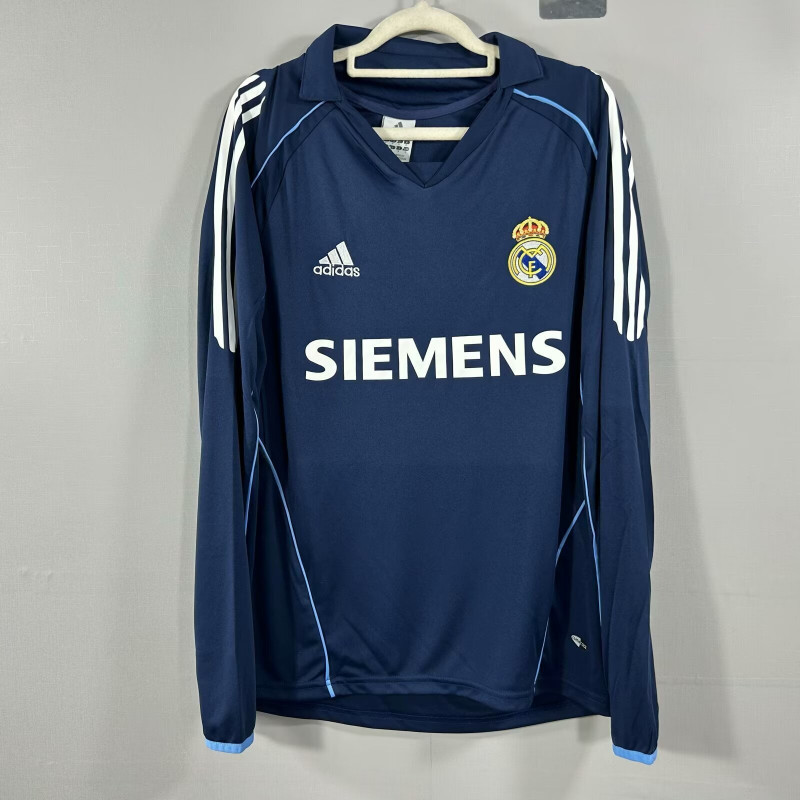 Real Madrid Retro Manga Larga Visitante 05-06 Real Madrid Retro Manga Larga Visitante 05-06