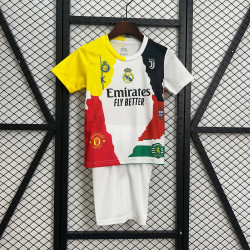 Cristiano Ronaldo Equipos KIT NIÑO Especial 25-26