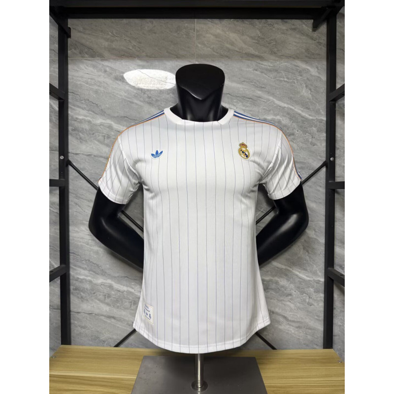 Real Madrid Player Version Icon Blanca 25-26 Real Madrid Player Version Icon Blanca 25-26