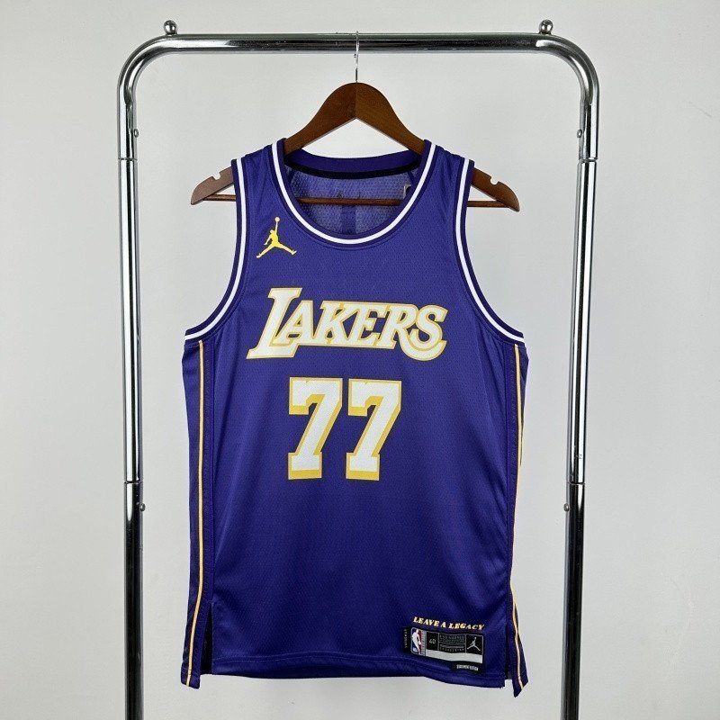 NBA Lakers DONCIC 77 25-26 NBA Lakers DONCIC 77 25-26
