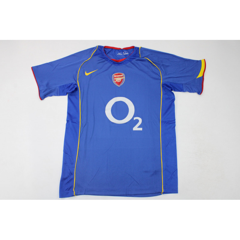 Arsenal Retro Visitante 04-05 Arsenal Retro Visitante 04-05