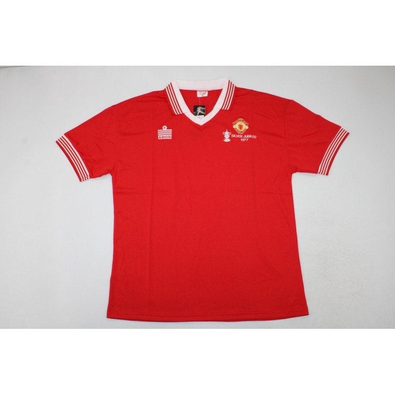 Manchester United Retro Local 77 Manchester United Retro Local 77
